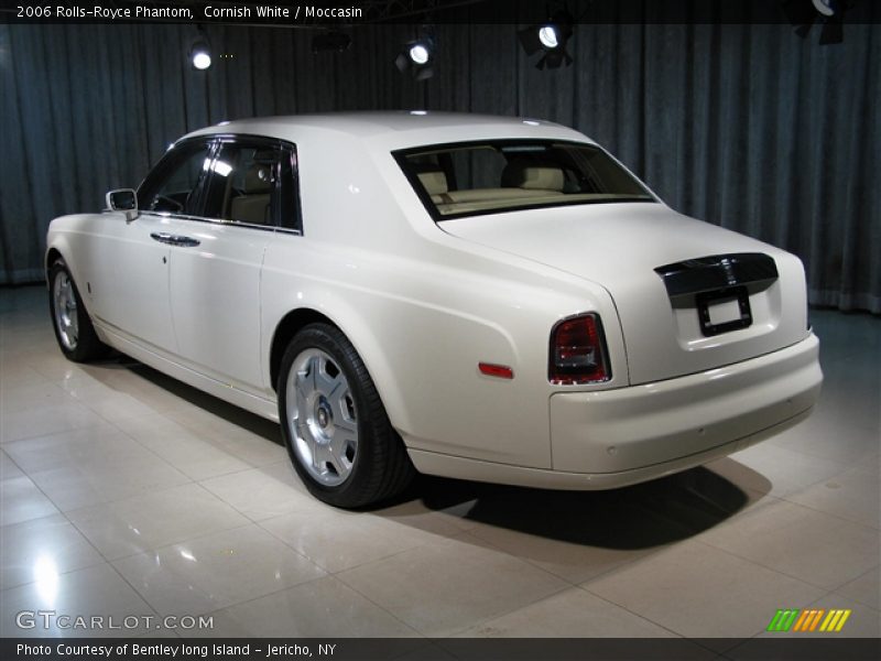 Cornish White / Moccasin 2006 Rolls-Royce Phantom