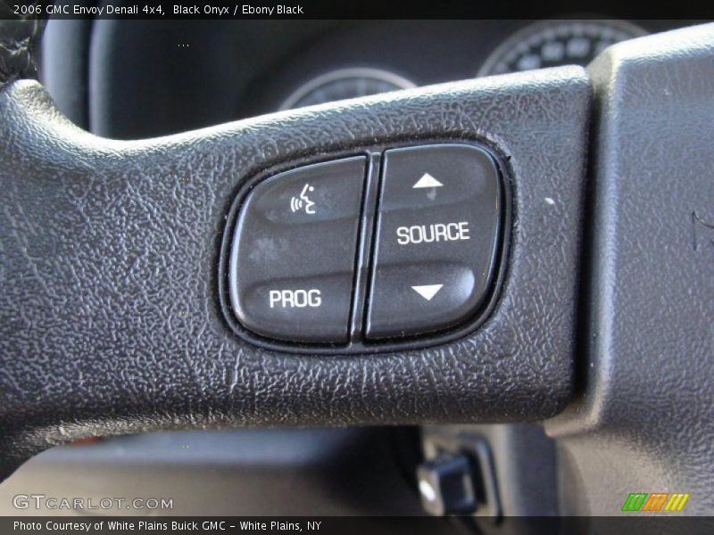Black Onyx / Ebony Black 2006 GMC Envoy Denali 4x4