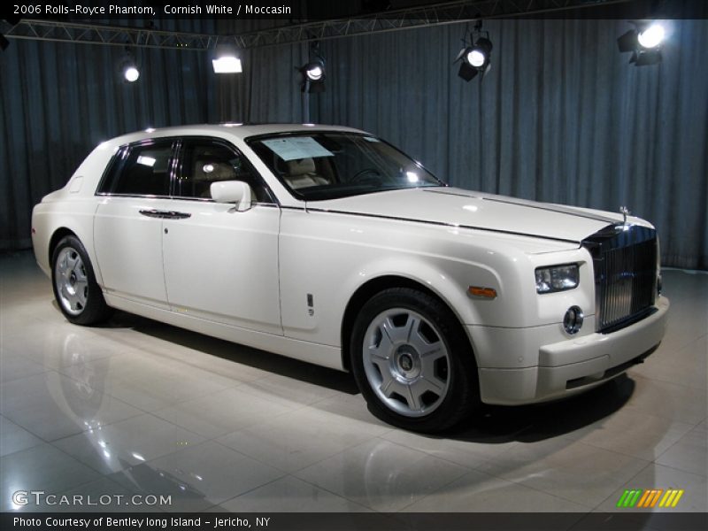 Cornish White / Moccasin 2006 Rolls-Royce Phantom