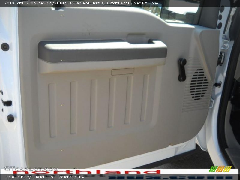 Oxford White / Medium Stone 2010 Ford F350 Super Duty XL Regular Cab 4x4 Chassis