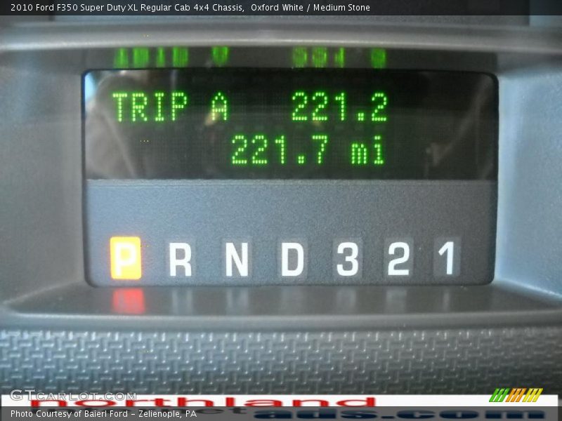 Oxford White / Medium Stone 2010 Ford F350 Super Duty XL Regular Cab 4x4 Chassis