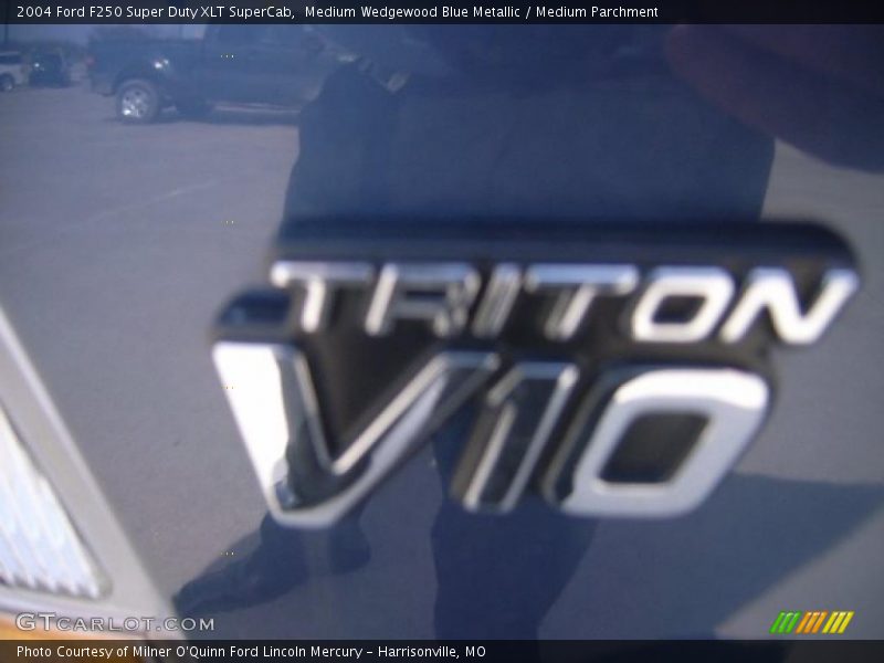 Medium Wedgewood Blue Metallic / Medium Parchment 2004 Ford F250 Super Duty XLT SuperCab