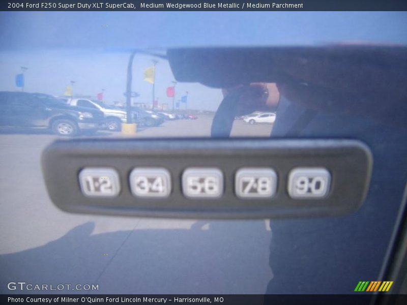 Medium Wedgewood Blue Metallic / Medium Parchment 2004 Ford F250 Super Duty XLT SuperCab