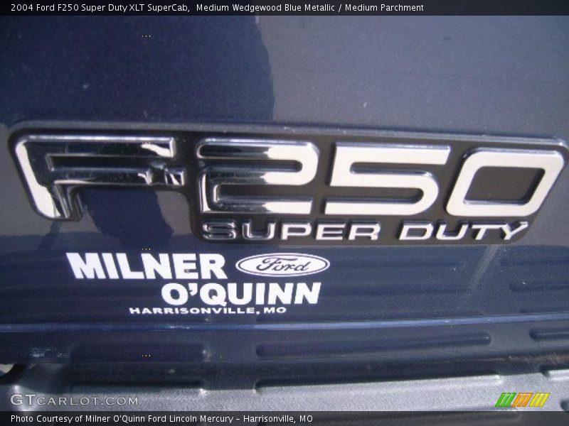 Medium Wedgewood Blue Metallic / Medium Parchment 2004 Ford F250 Super Duty XLT SuperCab