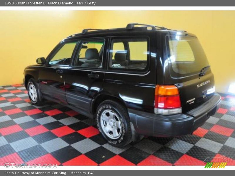 Black Diamond Pearl / Gray 1998 Subaru Forester L