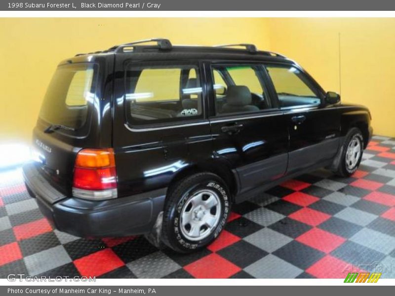 Black Diamond Pearl / Gray 1998 Subaru Forester L