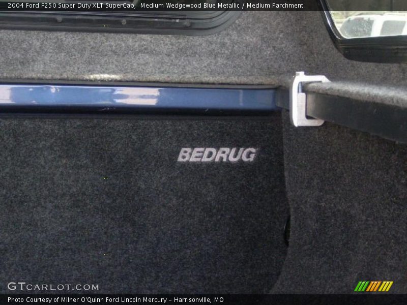 Medium Wedgewood Blue Metallic / Medium Parchment 2004 Ford F250 Super Duty XLT SuperCab