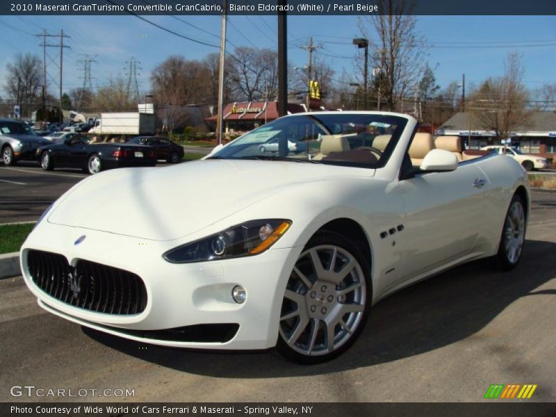 Bianco Eldorado (White) / Pearl Beige 2010 Maserati GranTurismo Convertible GranCabrio
