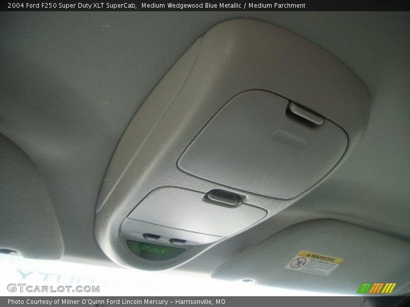 Medium Wedgewood Blue Metallic / Medium Parchment 2004 Ford F250 Super Duty XLT SuperCab