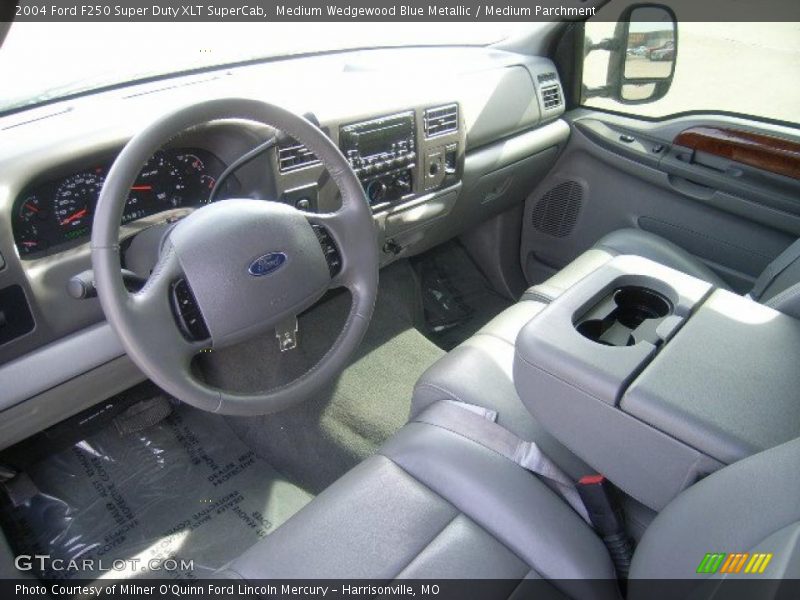 Medium Wedgewood Blue Metallic / Medium Parchment 2004 Ford F250 Super Duty XLT SuperCab