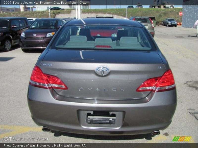 Phantom Gray Pearl / Light Gray 2007 Toyota Avalon XL