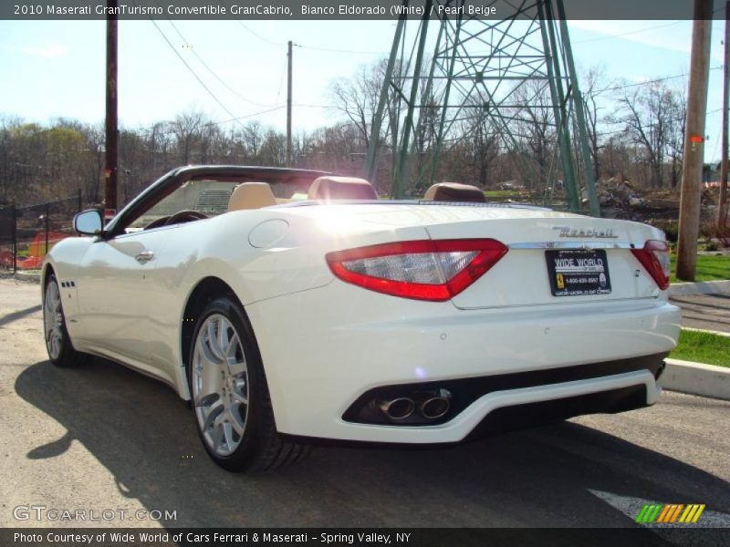 Bianco Eldorado (White) / Pearl Beige 2010 Maserati GranTurismo Convertible GranCabrio