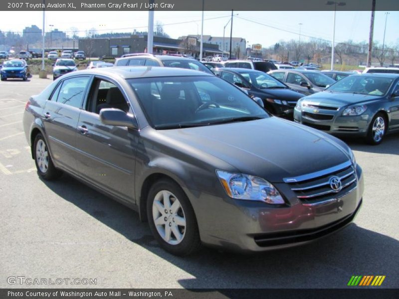 Phantom Gray Pearl / Light Gray 2007 Toyota Avalon XL