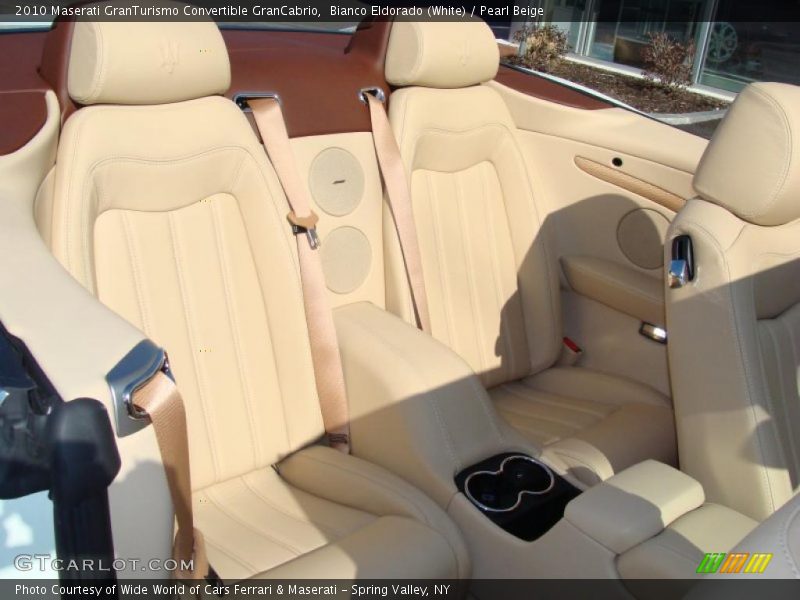 Bianco Eldorado (White) / Pearl Beige 2010 Maserati GranTurismo Convertible GranCabrio