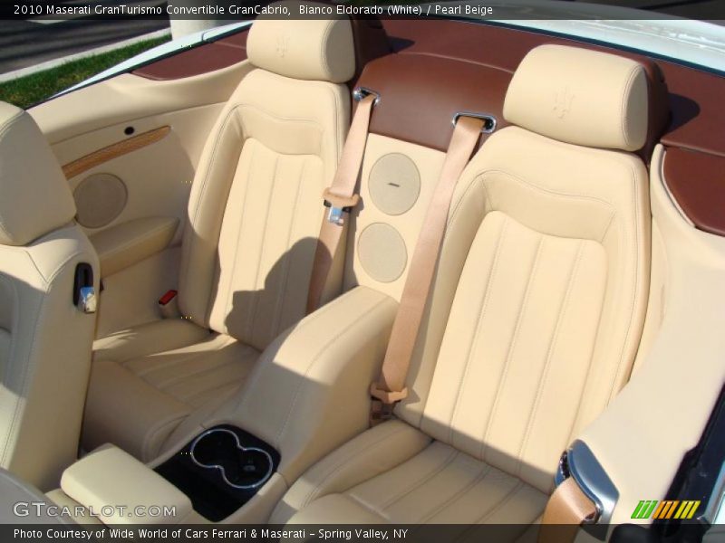 Bianco Eldorado (White) / Pearl Beige 2010 Maserati GranTurismo Convertible GranCabrio