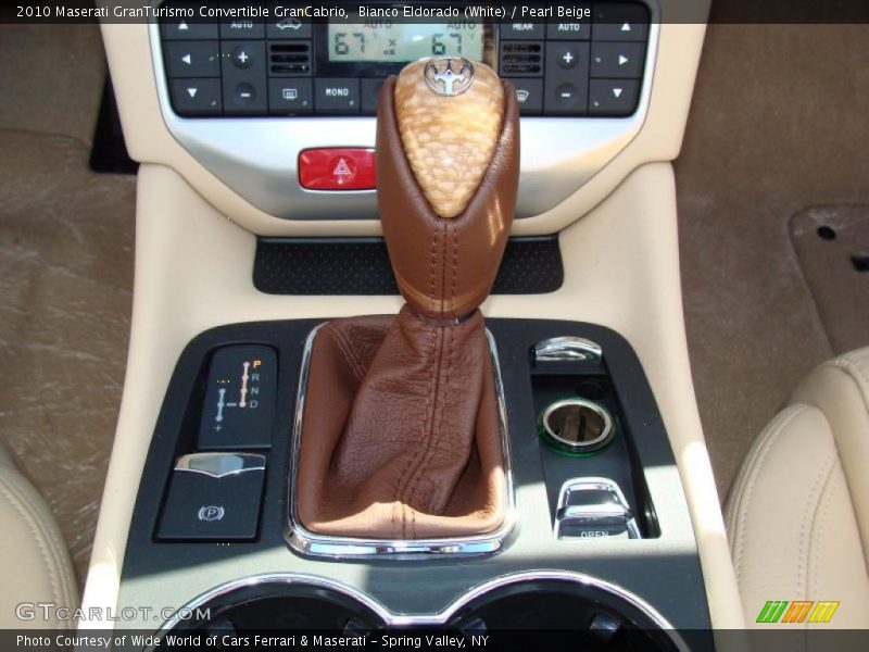 Bianco Eldorado (White) / Pearl Beige 2010 Maserati GranTurismo Convertible GranCabrio