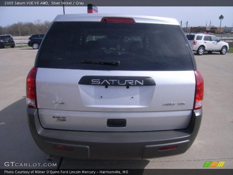 Silver Nickel / Gray 2005 Saturn VUE V6 AWD