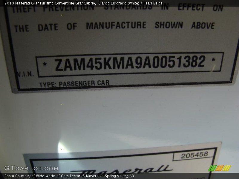 Bianco Eldorado (White) / Pearl Beige 2010 Maserati GranTurismo Convertible GranCabrio