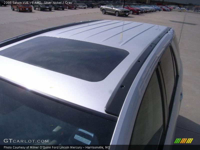 Silver Nickel / Gray 2005 Saturn VUE V6 AWD