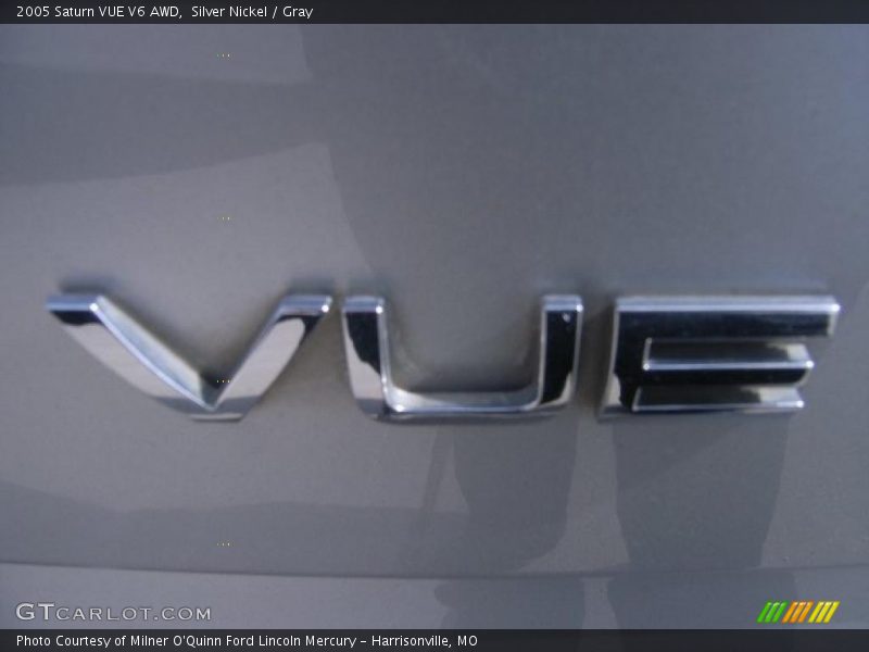Silver Nickel / Gray 2005 Saturn VUE V6 AWD