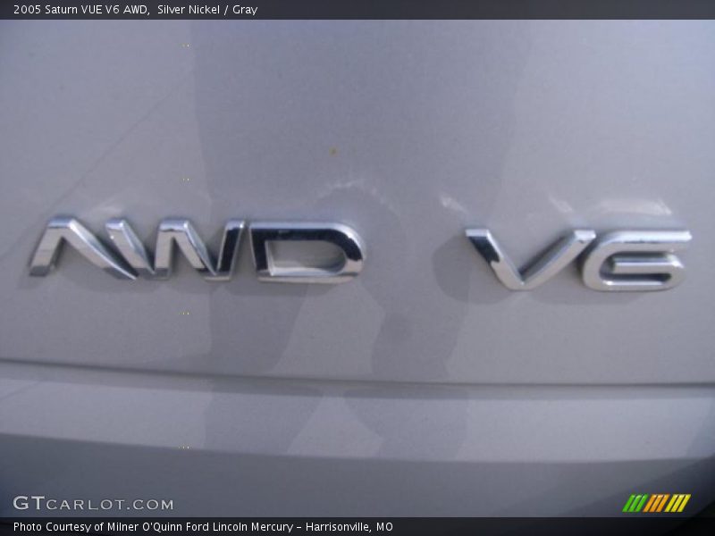 Silver Nickel / Gray 2005 Saturn VUE V6 AWD