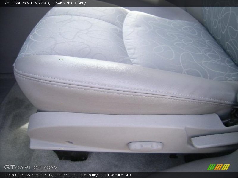 Silver Nickel / Gray 2005 Saturn VUE V6 AWD