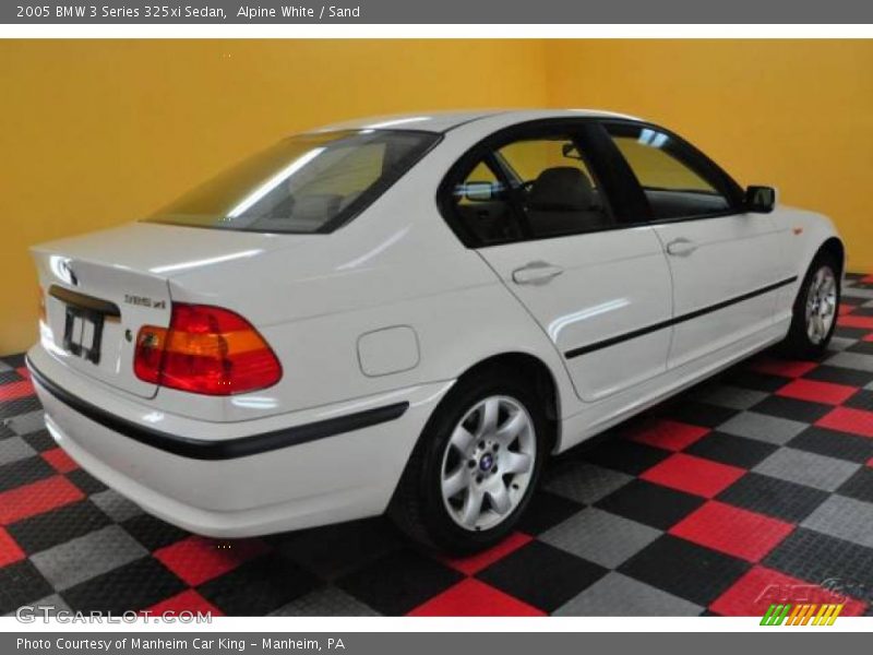 Alpine White / Sand 2005 BMW 3 Series 325xi Sedan
