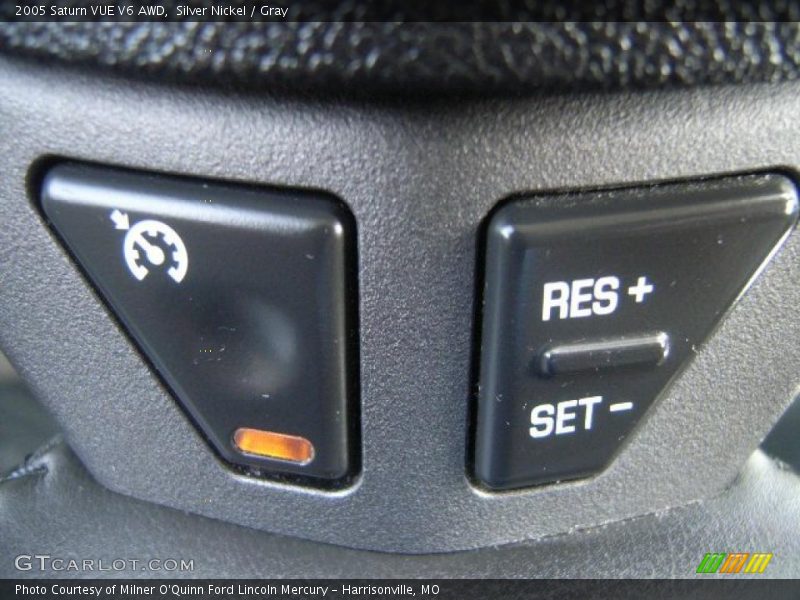 Silver Nickel / Gray 2005 Saturn VUE V6 AWD