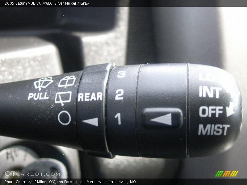 Silver Nickel / Gray 2005 Saturn VUE V6 AWD