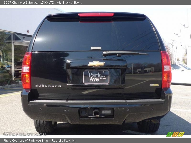 Black / Ebony 2007 Chevrolet Suburban 1500 LTZ 4x4