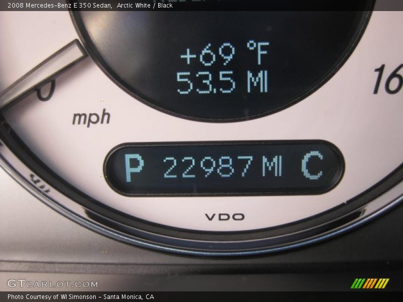 Arctic White / Black 2008 Mercedes-Benz E 350 Sedan
