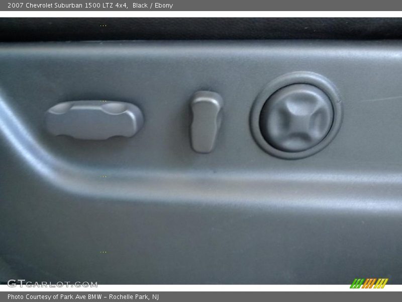 Black / Ebony 2007 Chevrolet Suburban 1500 LTZ 4x4
