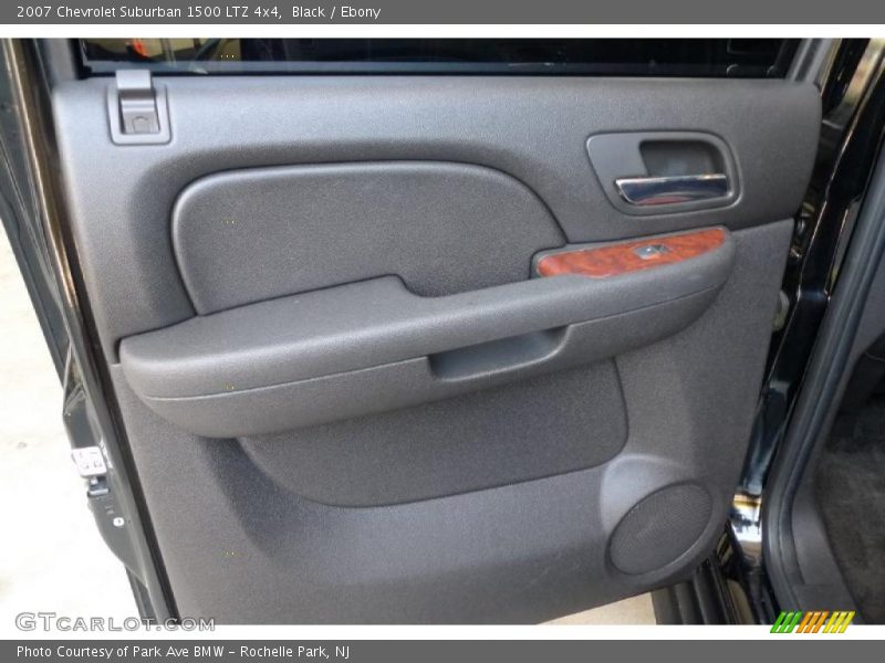 Black / Ebony 2007 Chevrolet Suburban 1500 LTZ 4x4