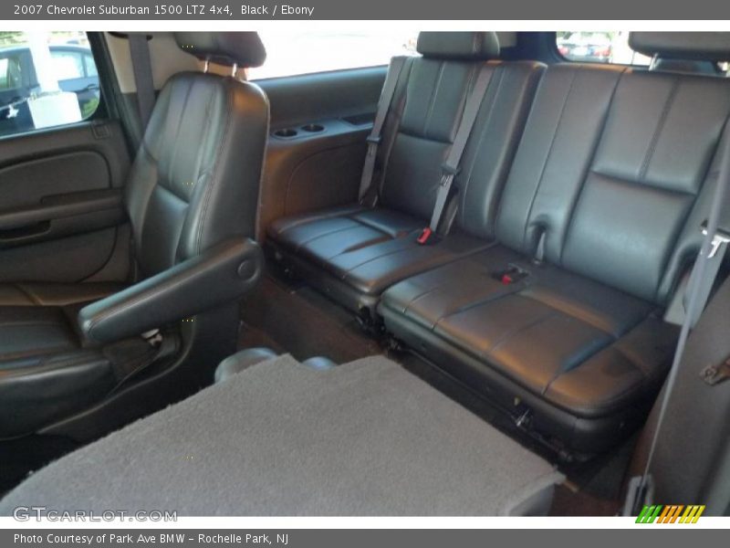 Black / Ebony 2007 Chevrolet Suburban 1500 LTZ 4x4