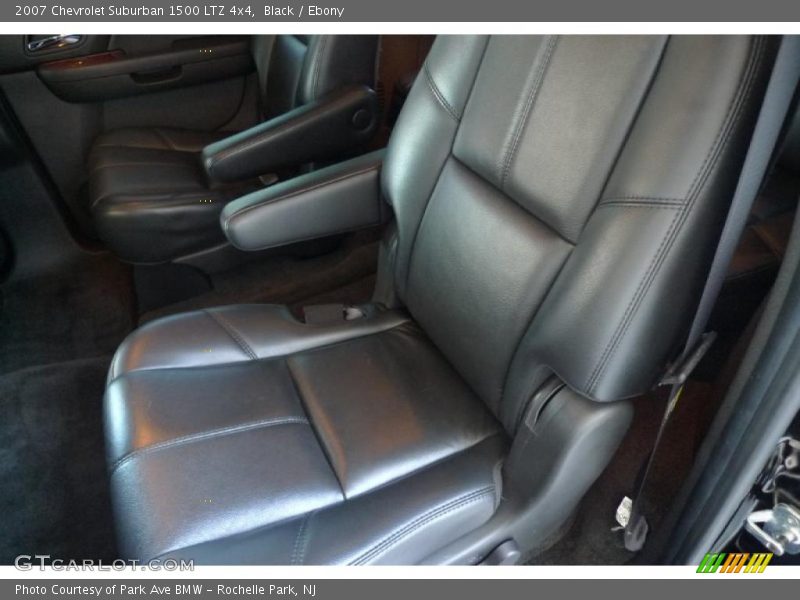 Black / Ebony 2007 Chevrolet Suburban 1500 LTZ 4x4
