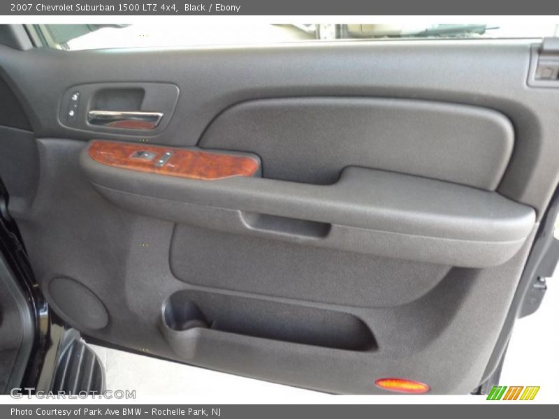 Black / Ebony 2007 Chevrolet Suburban 1500 LTZ 4x4