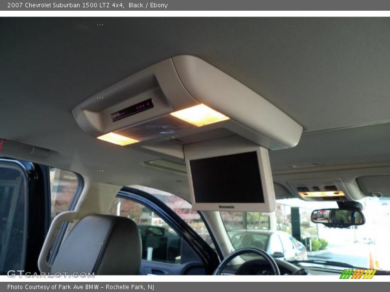 Black / Ebony 2007 Chevrolet Suburban 1500 LTZ 4x4