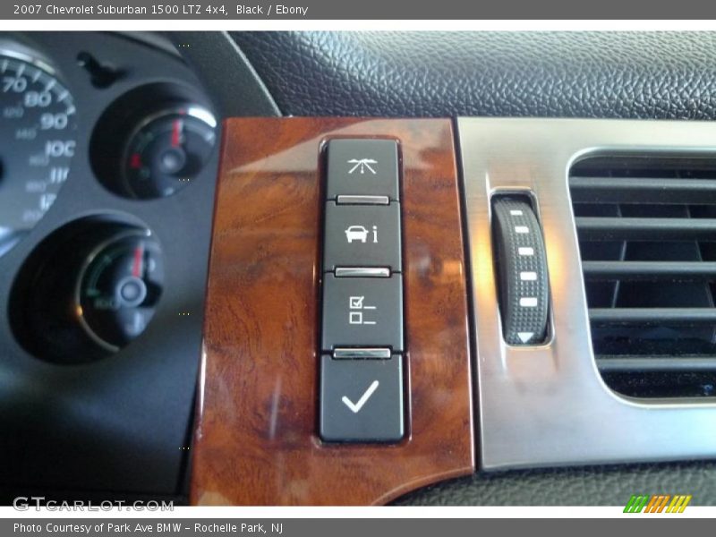 Black / Ebony 2007 Chevrolet Suburban 1500 LTZ 4x4