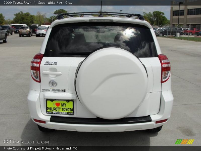 Super White / Ash Gray 2009 Toyota RAV4 I4