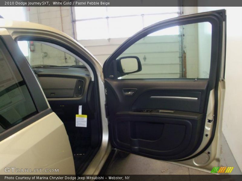 White Gold / Pastel Pebble Beige 2010 Dodge Journey SXT