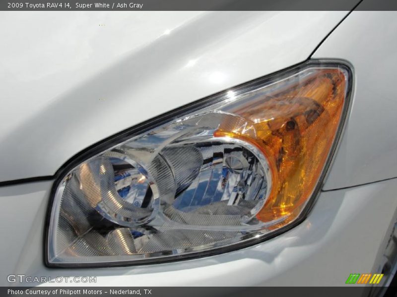 Super White / Ash Gray 2009 Toyota RAV4 I4