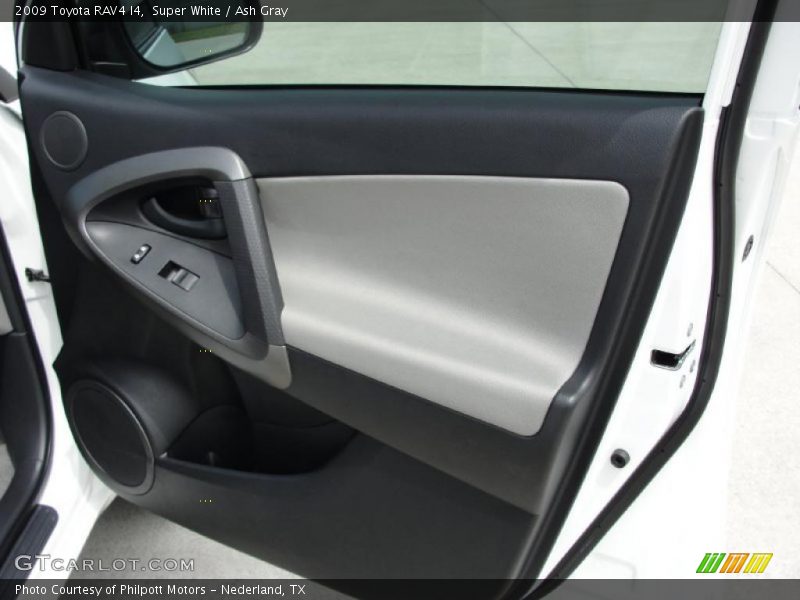 Super White / Ash Gray 2009 Toyota RAV4 I4
