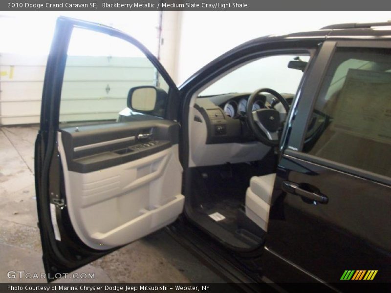 Blackberry Metallic / Medium Slate Gray/Light Shale 2010 Dodge Grand Caravan SE