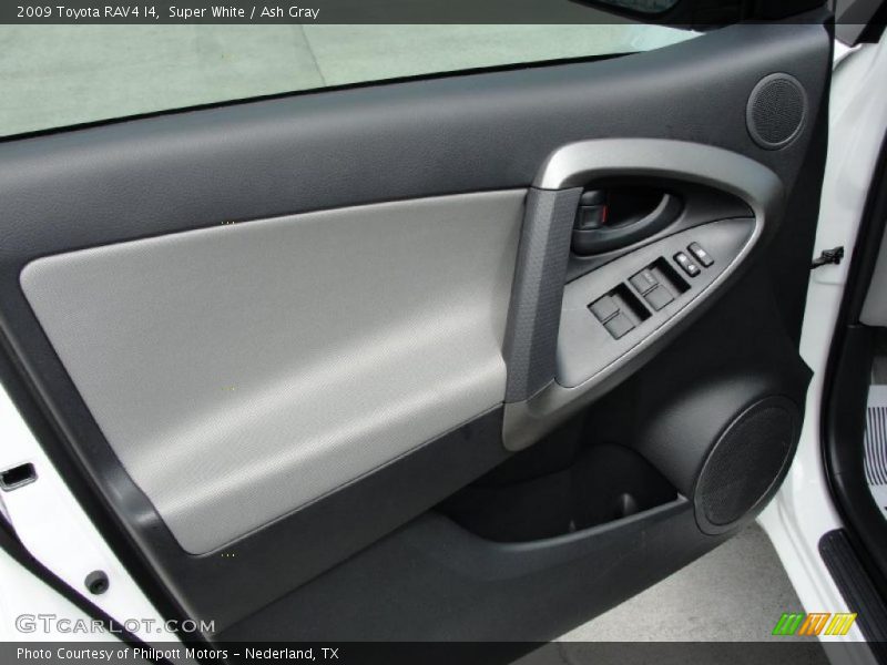 Super White / Ash Gray 2009 Toyota RAV4 I4