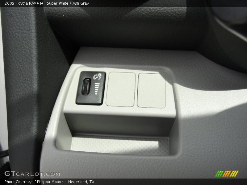 Super White / Ash Gray 2009 Toyota RAV4 I4