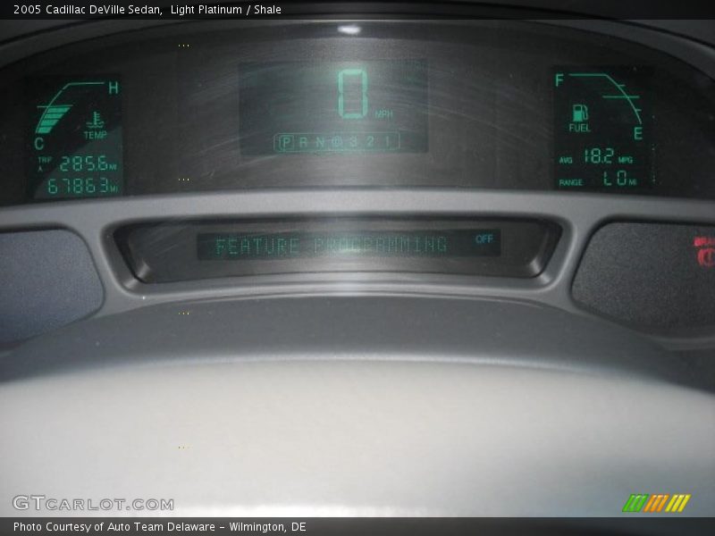 Light Platinum / Shale 2005 Cadillac DeVille Sedan