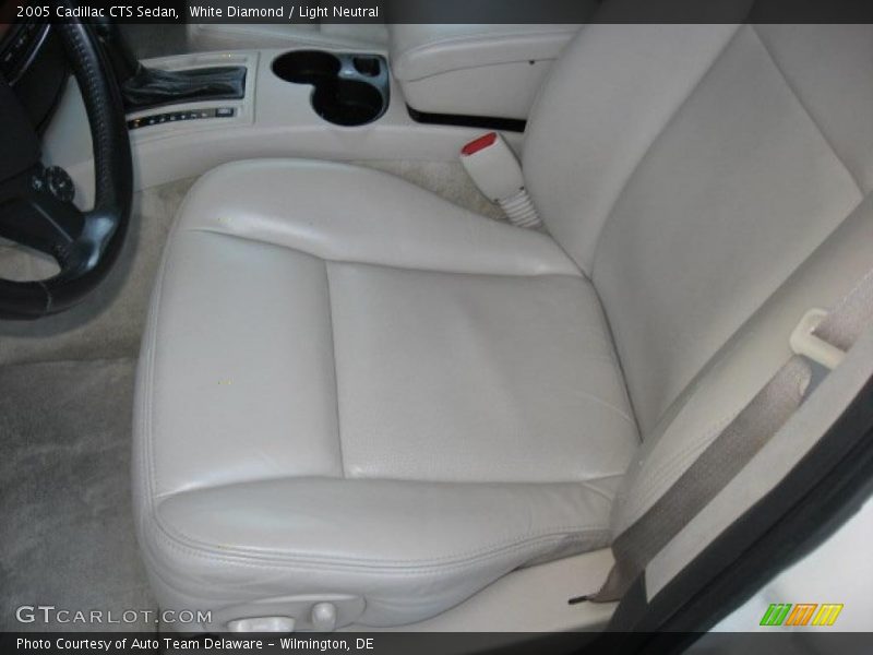 White Diamond / Light Neutral 2005 Cadillac CTS Sedan