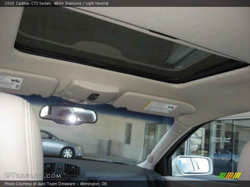 White Diamond / Light Neutral 2005 Cadillac CTS Sedan