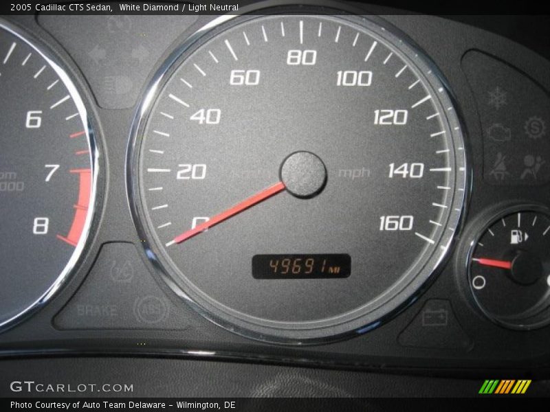 White Diamond / Light Neutral 2005 Cadillac CTS Sedan