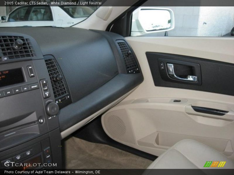 White Diamond / Light Neutral 2005 Cadillac CTS Sedan